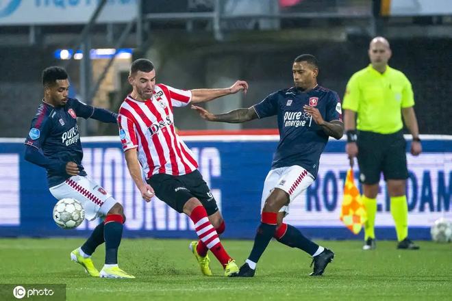 交媒体和短 交媒体和短