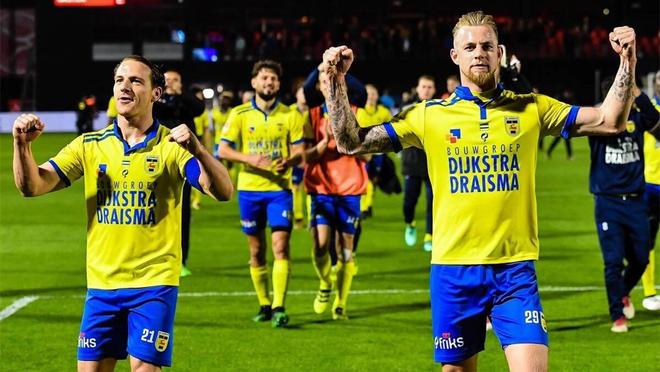 手那样耀眼 手那样耀眼