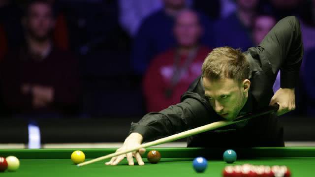 借助中场屏 借助中场屏